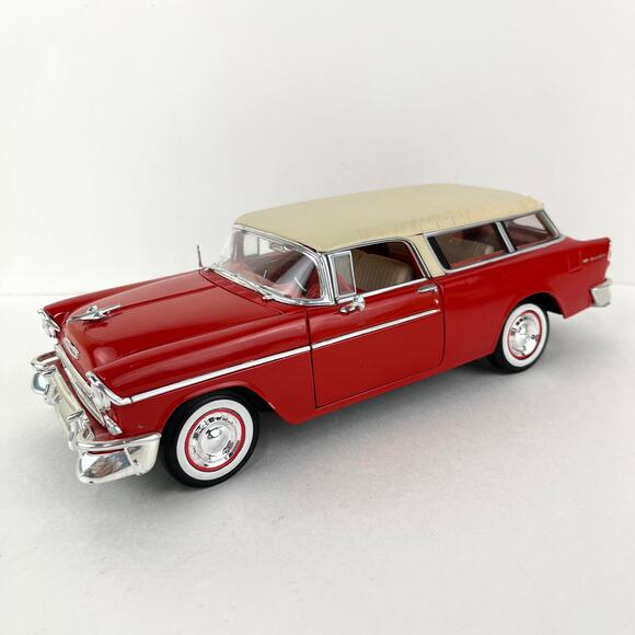 Maisto 1955 Chevrolet Nomad Wagon 1:18 Scale Die Cast Car Model - Picture 1 of 9